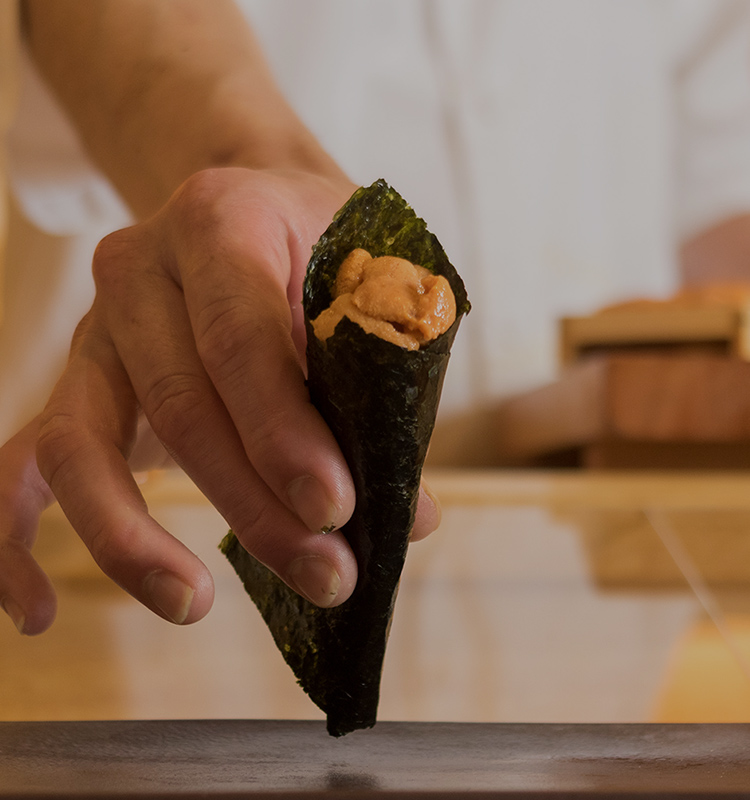 北の海の本格鮨を味わう。オホーツク海に面した網走の新鮮で旬な素材。旨い鮨を真心こめて。